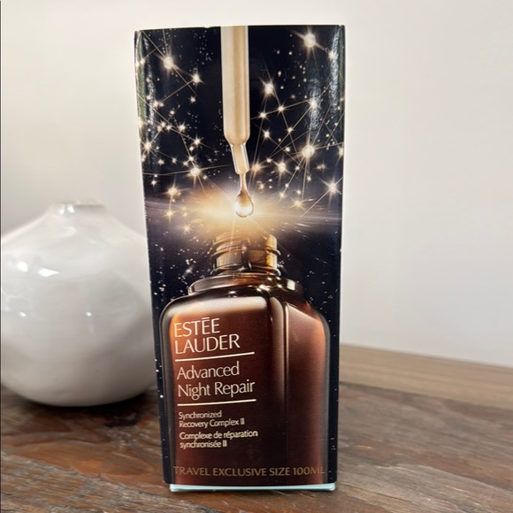 Estee Lauder Brown Serum & Face Oil Collection - Picture 1 of 3